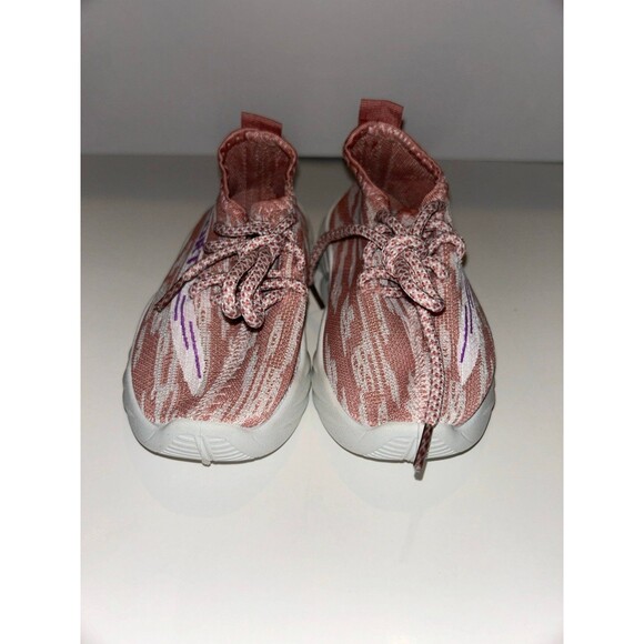 Toddler girl shoes size 9 - Picture 3 of 4